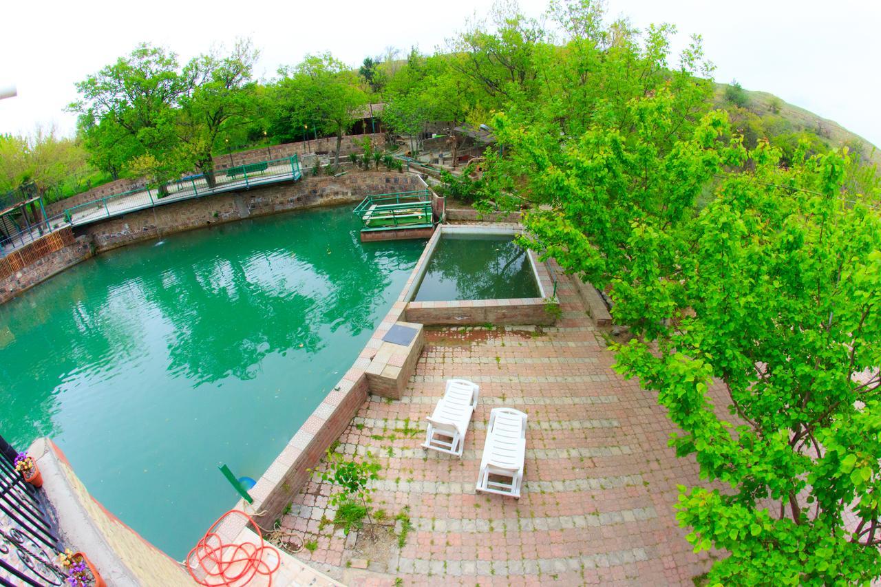 Hotel Amiran'S Lake Tbilisi Esterno foto
