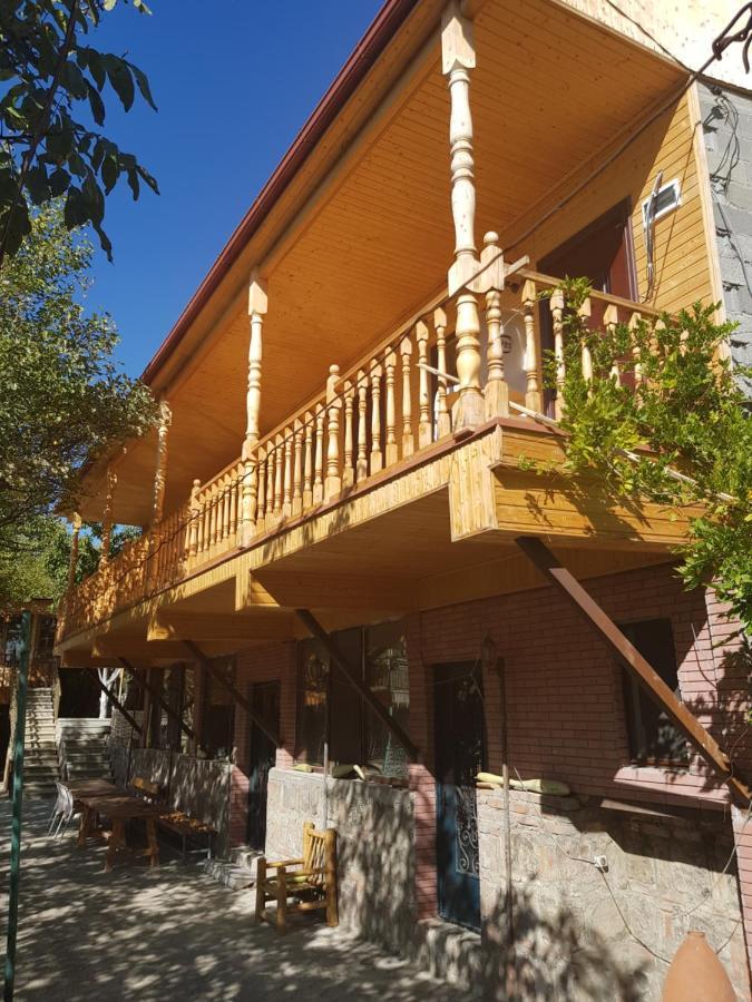 Hotel Amiran'S Lake Tbilisi Esterno foto
